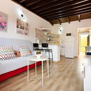 https://casa-yoaki.in-canary-islands.com